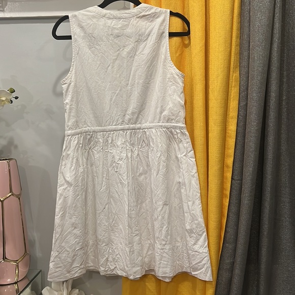 WHITE DRESS - Picture 3 of 3